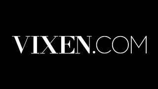 Alix Lynx a szilikon kannás cicababa