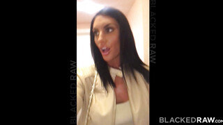 August Ames muffját csoki csávó bassza