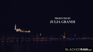BlackedRaw - Emily Cutie kettő barna kárót kap