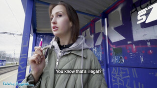 Public Agent - Fiatal bige pénzért baszik