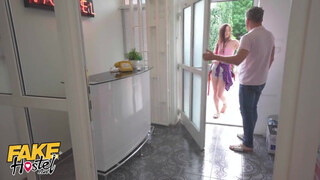 Fake Hostel - Tini csajok meghágva alaposan