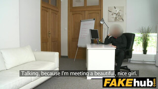 Fake Agent az orosz picike bige Anna Rey istenien kúr