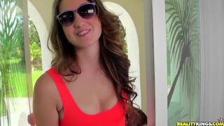 RealityKings - Keegan a pici tőgyes lány