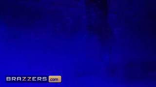 Brazzers - Cherie Deville popsija is meghágva