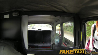FakeTaxi - Zara DuRose popsikája megdöngetve