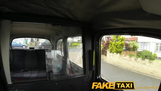 FakeTaxi - egy izgató irodista hölgyemény
