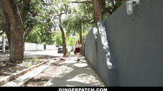 GingerPatch - szépséges pici vörös kiscsaj és a szomszédja