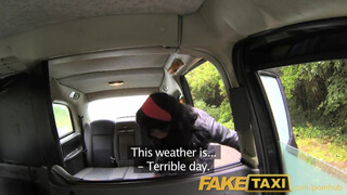 FakeTaxi - brazil spiné análba tolva