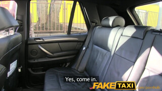 FakeTaxi - félénk nőci belelendül a dologba