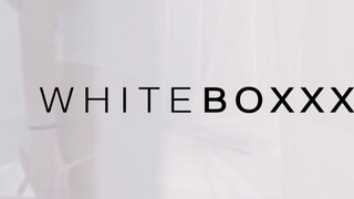 WhiteBoxxx - méretes picsájú csaj reggel is akar dugni