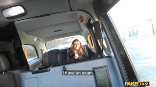 Fake Taxi - 18 éves picsa análba kefélve