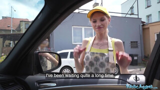 Public Agent - Molly Devon a izgató vékony csaj