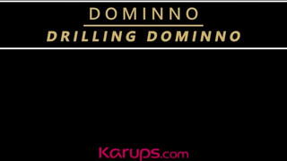 Karups - Dominno a méretes csöcsű milf