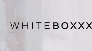 WhiteBoxxx - Jolee Love a gyönyörű méretes tőgyes német milf