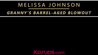 Melissa Johnson a hatalmas tőgyes érett nő