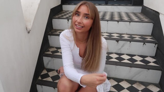 Lily Phillips a szomszéd sráccal dug
