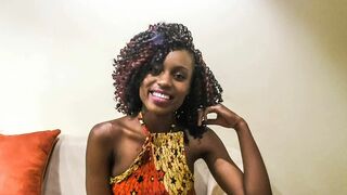 Mosolygós néger csinibaba pov castingon rendesen megdöngetve